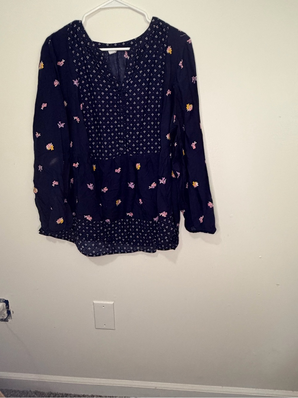 Old Navy Navy Button-Front Floral Print Blouse